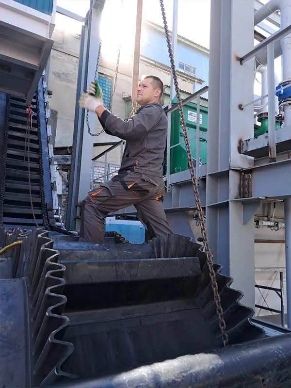 Cleated Conveyor Belt